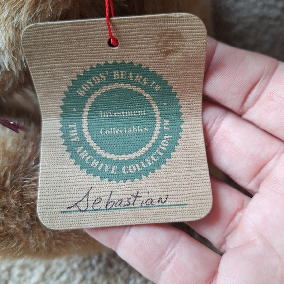 Vintage 1990 Sebastian Boyds' Bears Original tag 9.5" in sitting position. - Picture 6 of 8